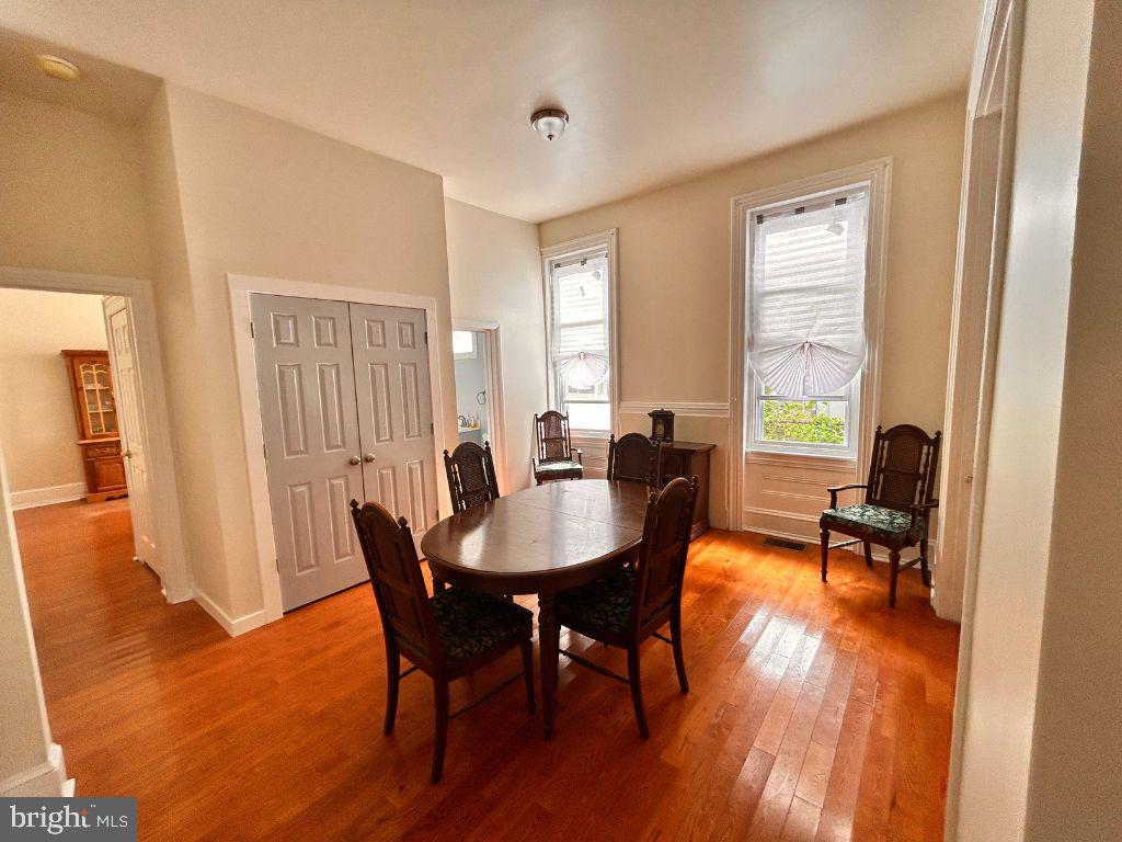 411 N PRESTON STREET