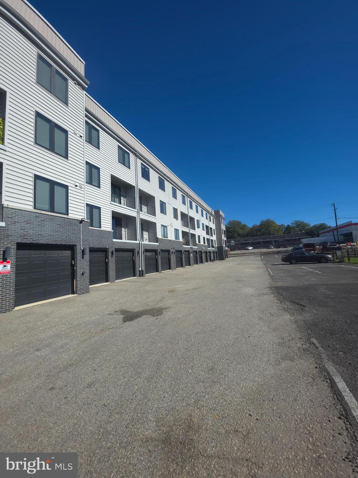 3404 W COMMISSIONER STREET 1