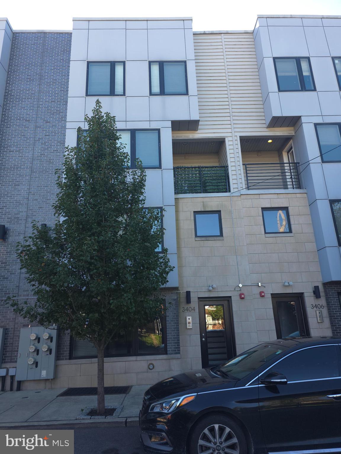 3404 W COMMISSIONER STREET 1