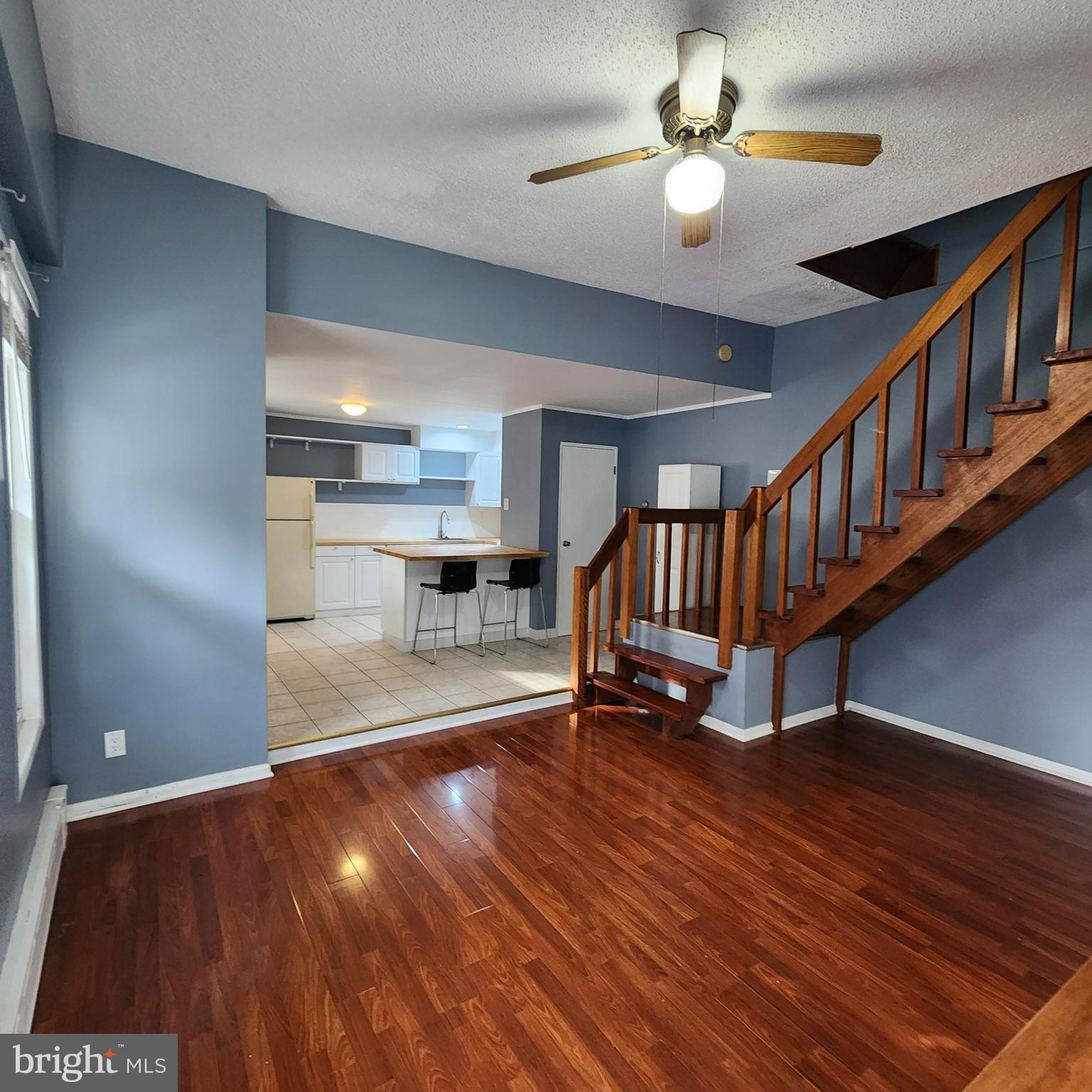 1539 E MOYAMENSING AVENUE 1R