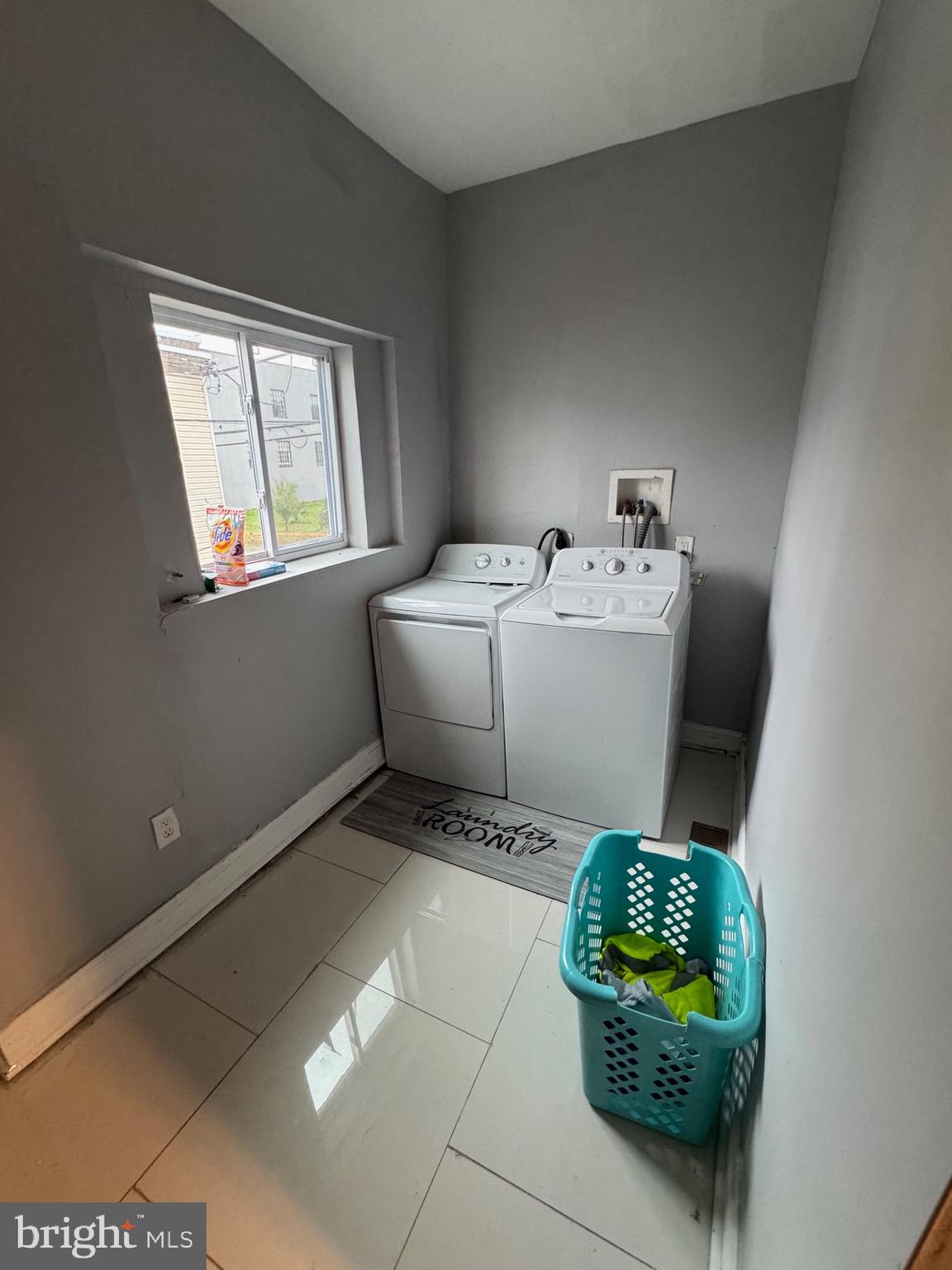 3048 W OXFORD STREET