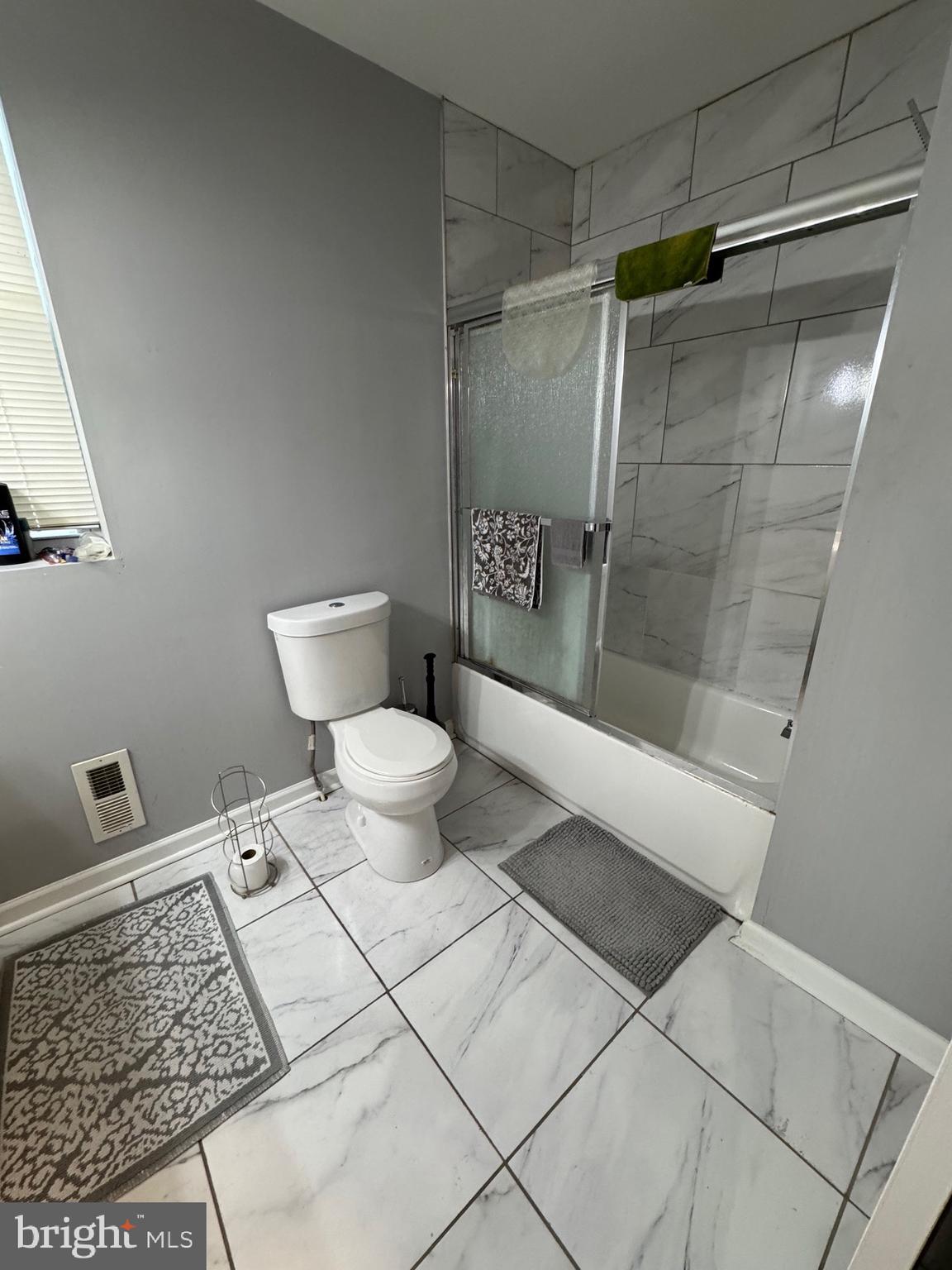 3048 W OXFORD STREET