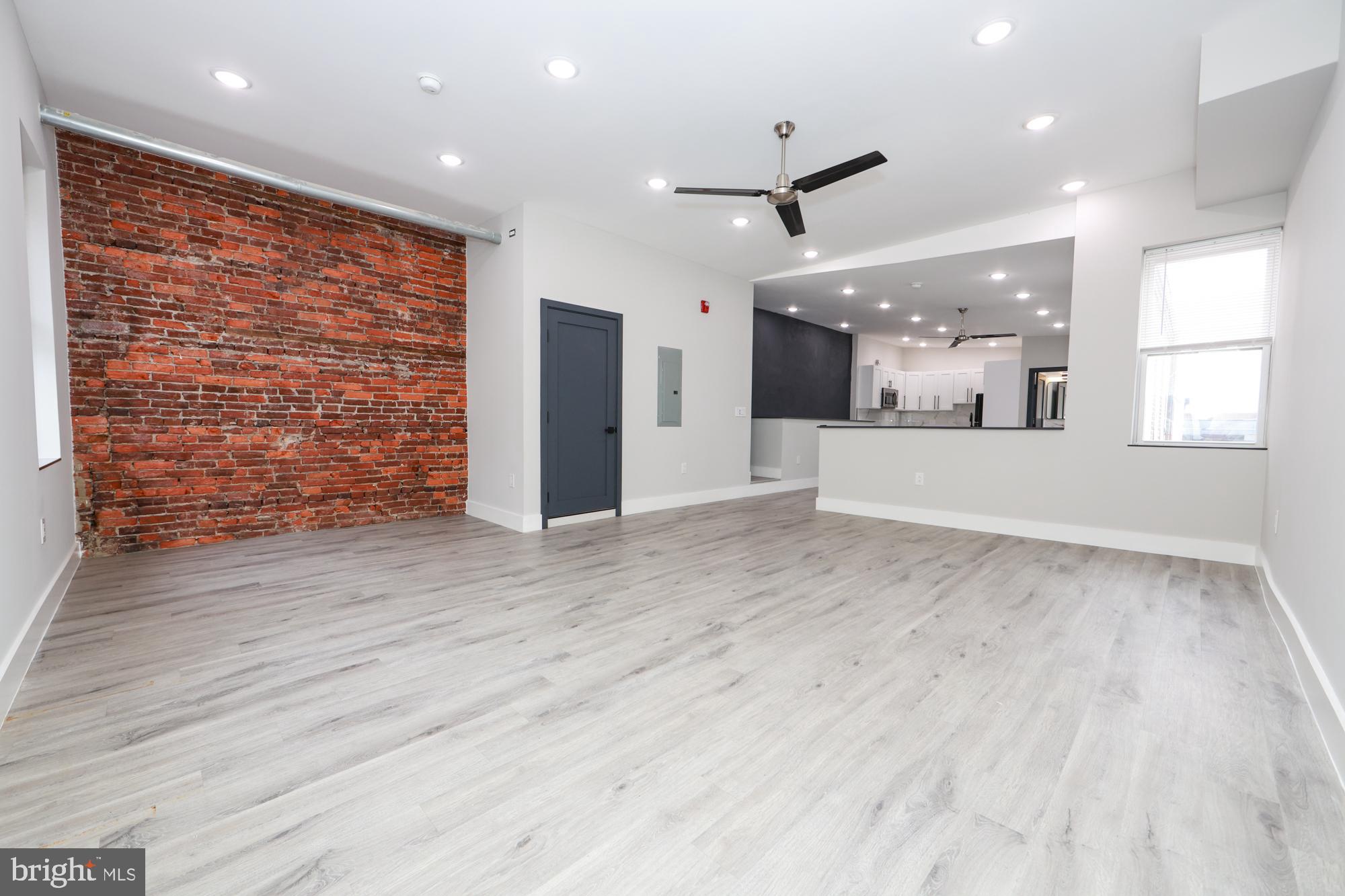 3565 & 3567 KENSINGTON AVENUE