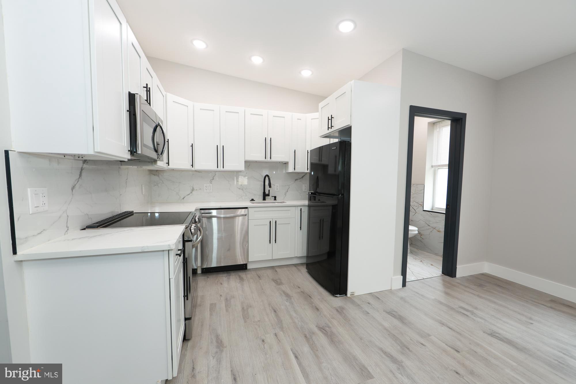 3565 & 3567 KENSINGTON AVENUE