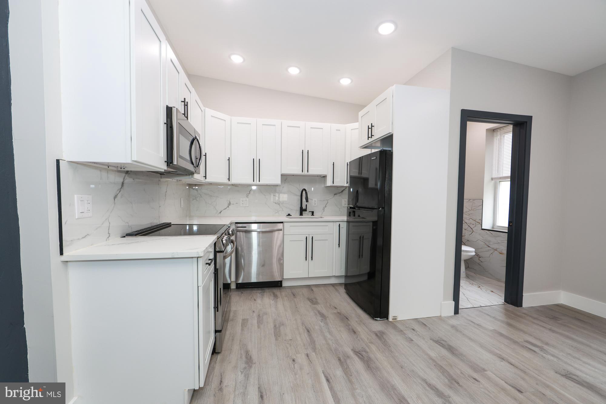 3565 & 3567 KENSINGTON AVENUE