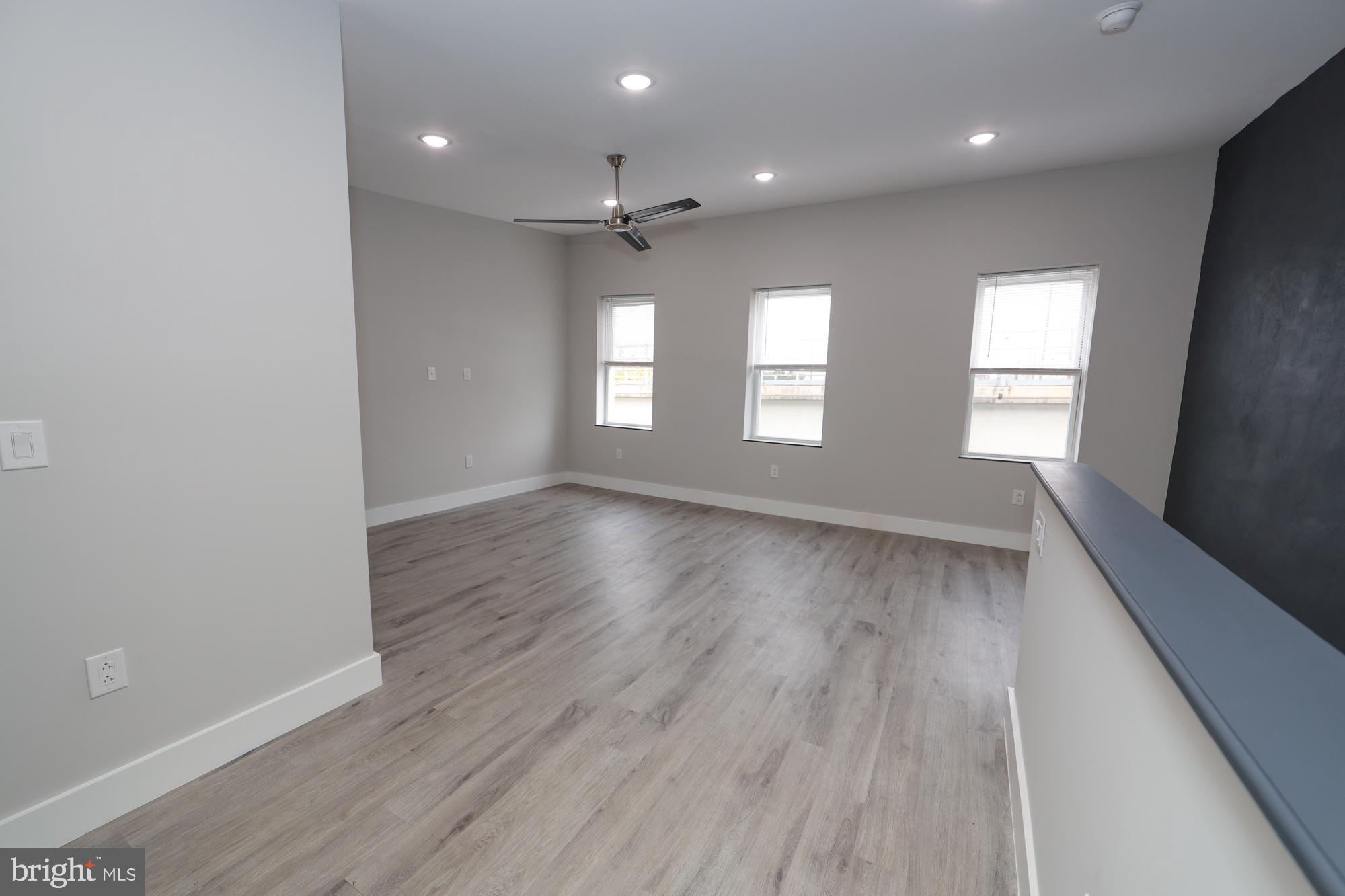 3565 & 3567 KENSINGTON AVENUE