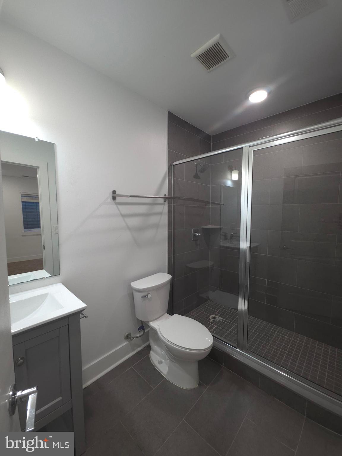 3925 HAVERFORD AVENUE LL6