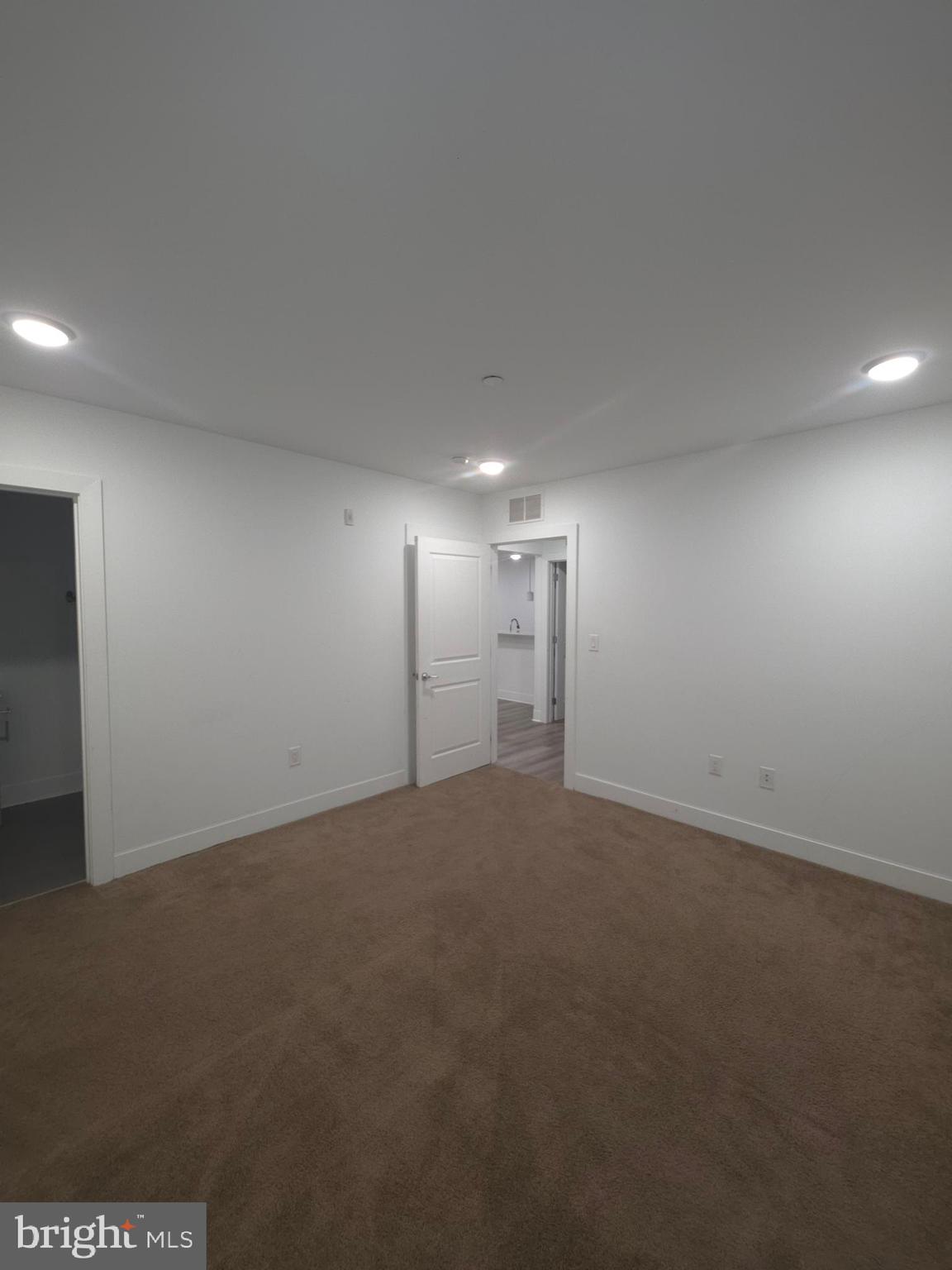 3925 HAVERFORD AVENUE LL6