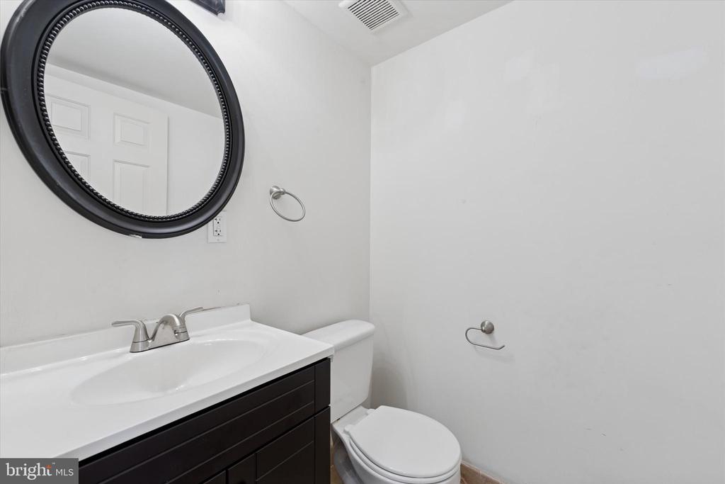 200 LOMBARD STREET 10 804