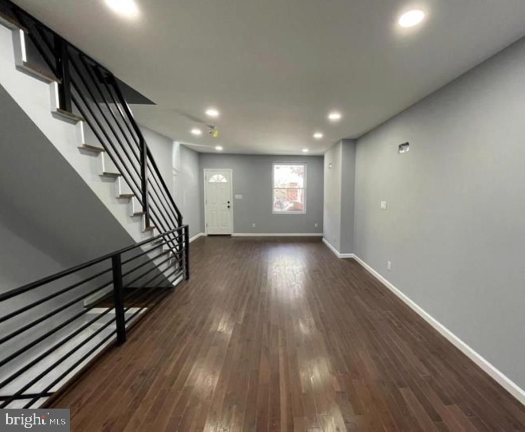 1530 S LINDENWOOD STREET