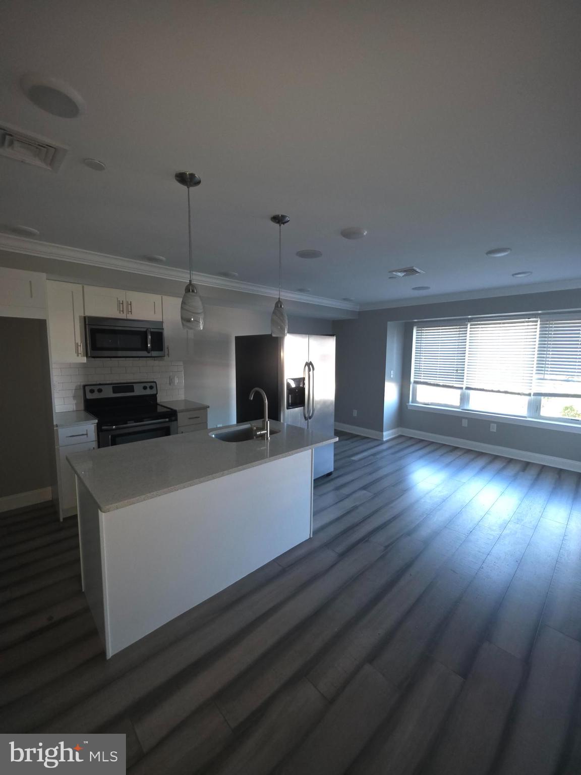 3410 W COMMISSIONER STREET 3