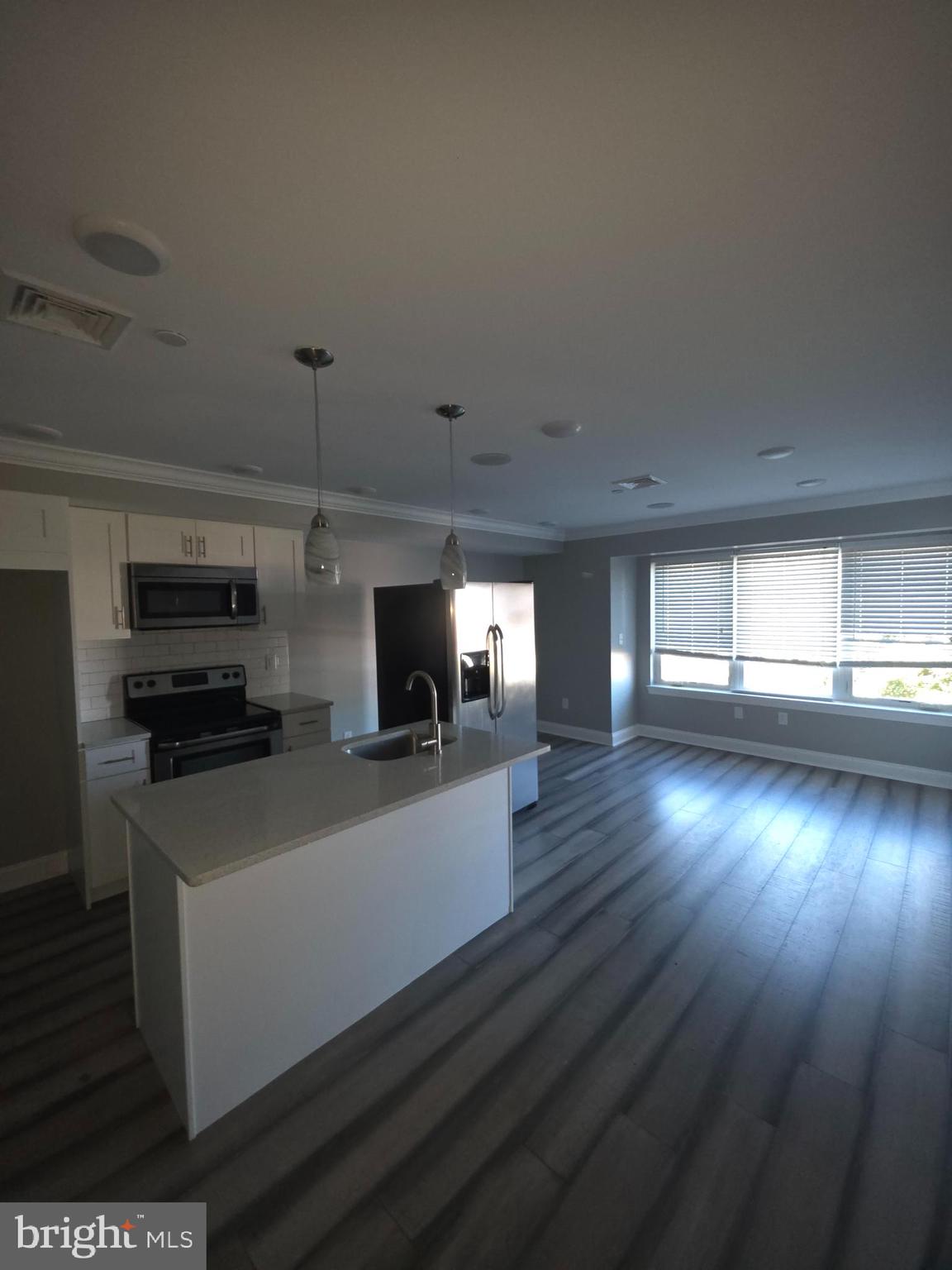 3410 W COMMISSIONER STREET 3