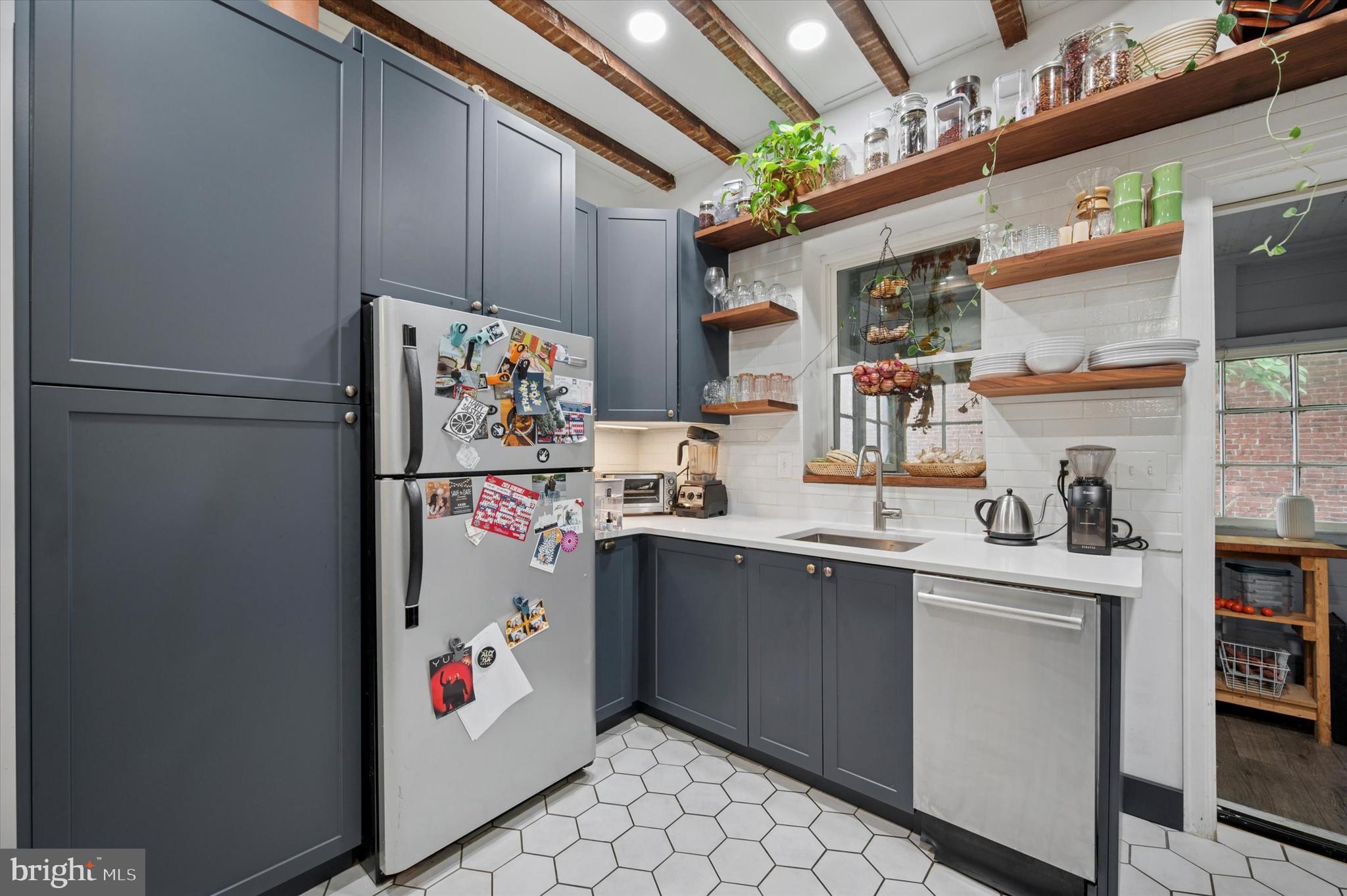 4129 SPRING GARDEN STREET