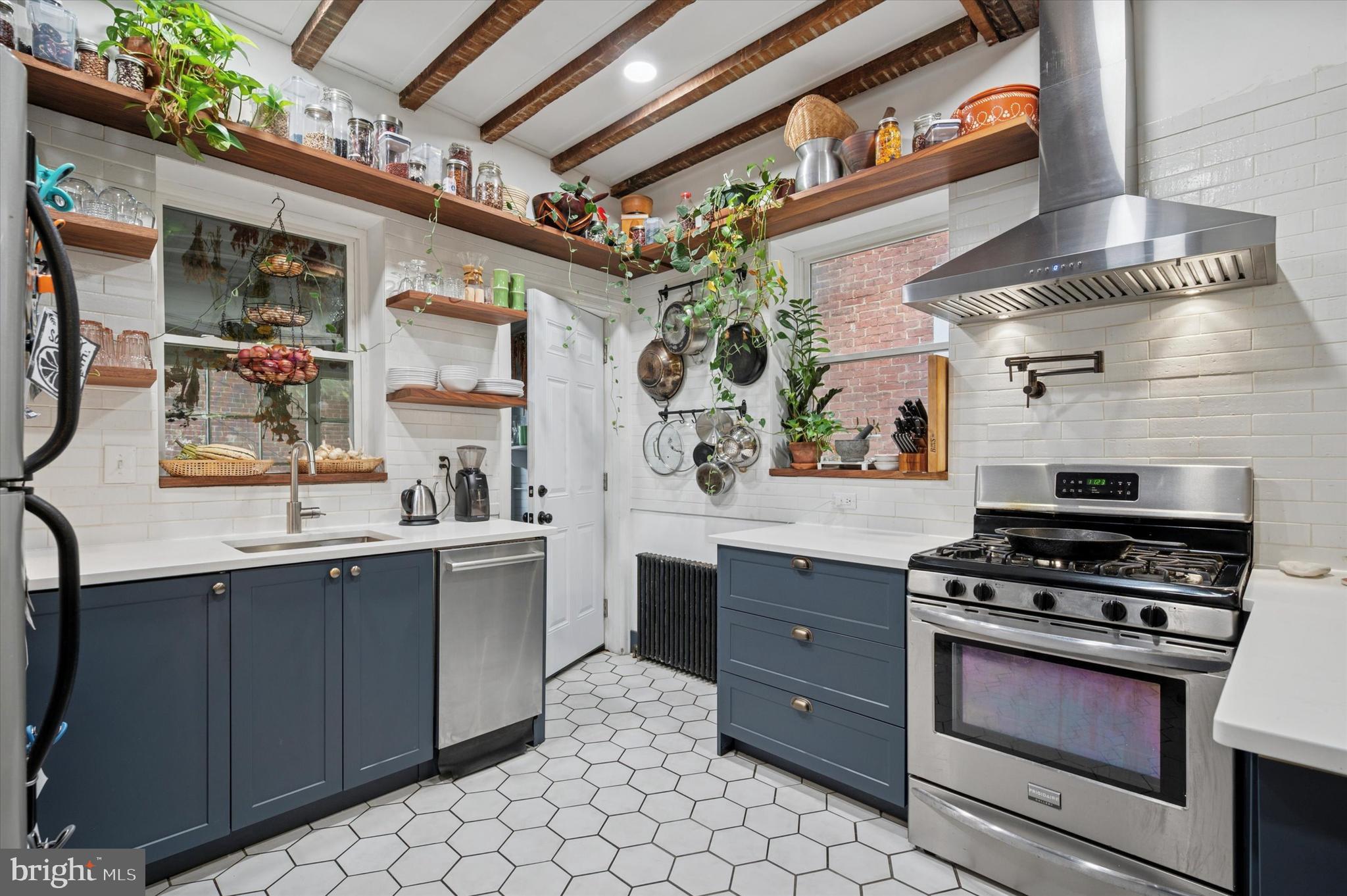 4129 SPRING GARDEN STREET