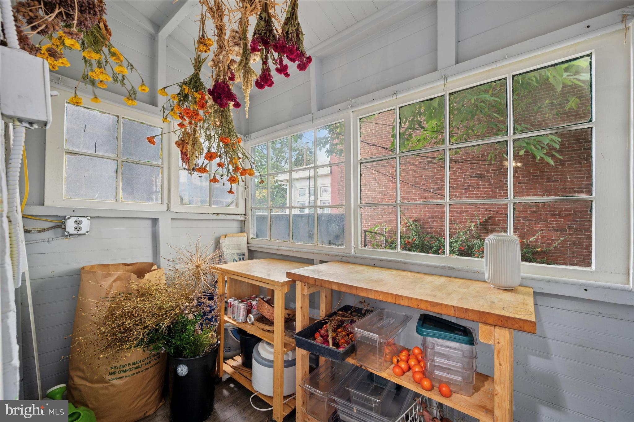 4129 SPRING GARDEN STREET