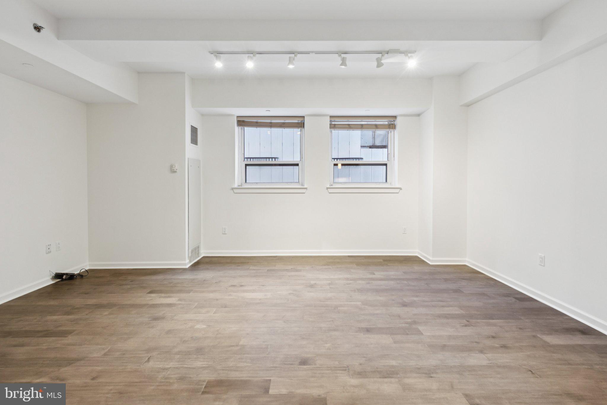 1425 LOCUST STREET 3A