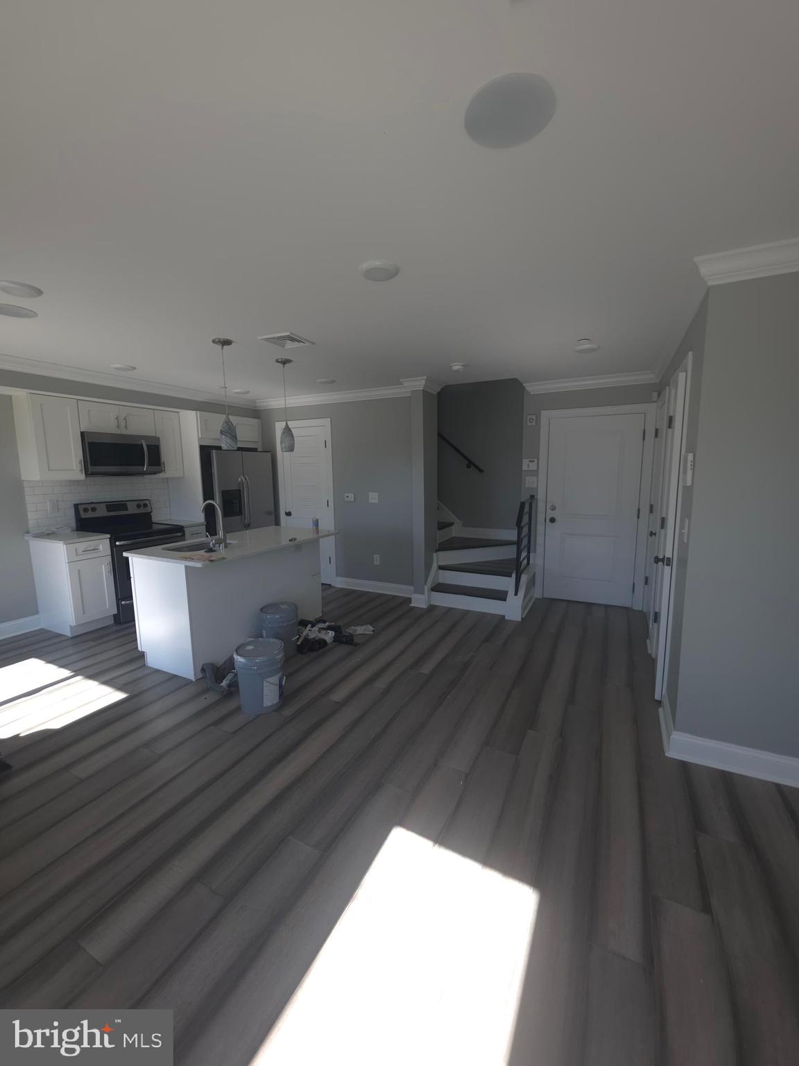 3410 W COMMISSIONER STREET 4