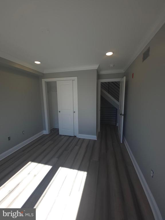 3410 W COMMISSIONER STREET 4