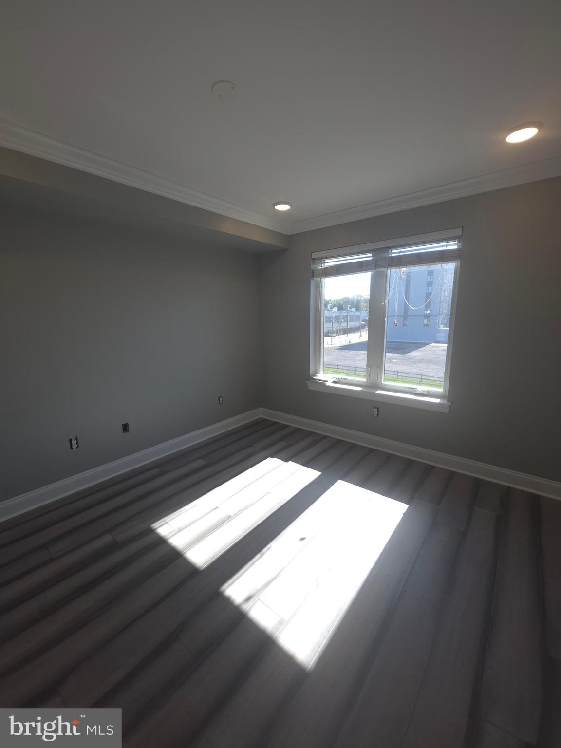 3410 W COMMISSIONER STREET 4