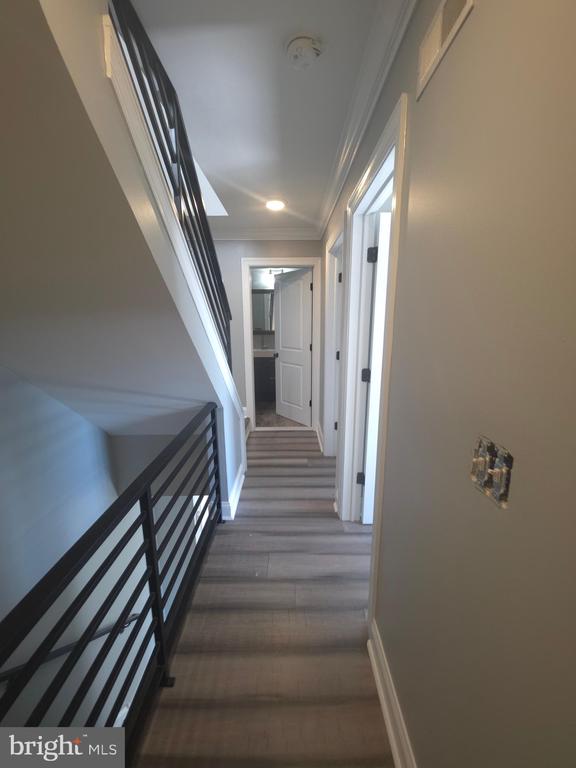 3410 W COMMISSIONER STREET 4