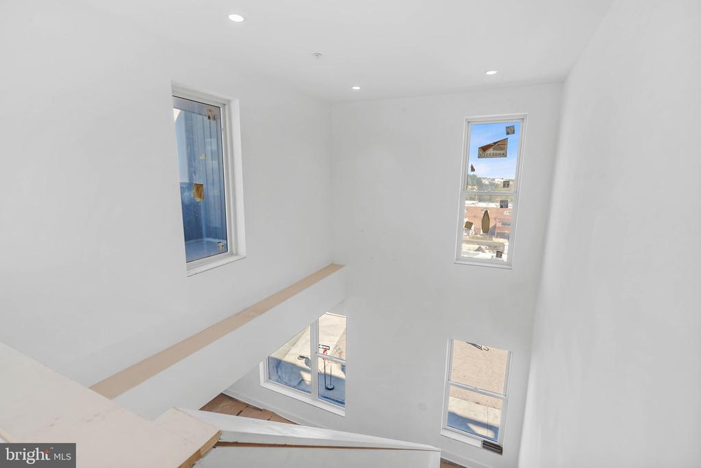 652 FAIRMOUNT AVENUE