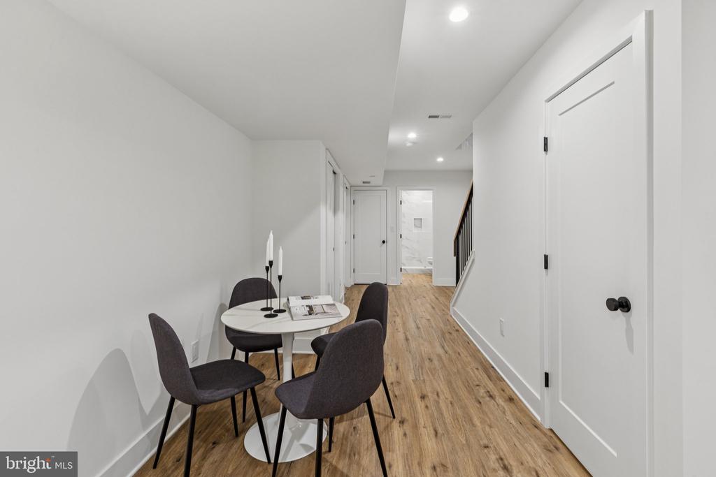 2016 MORRIS STREET