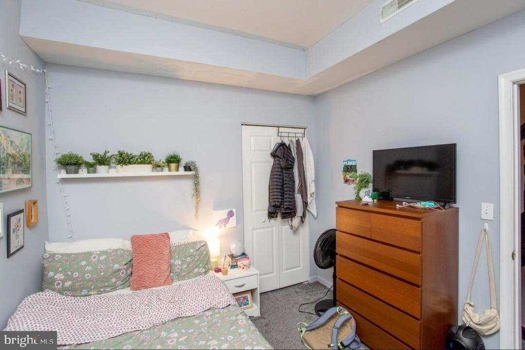 1814 N BOUVIER STREET