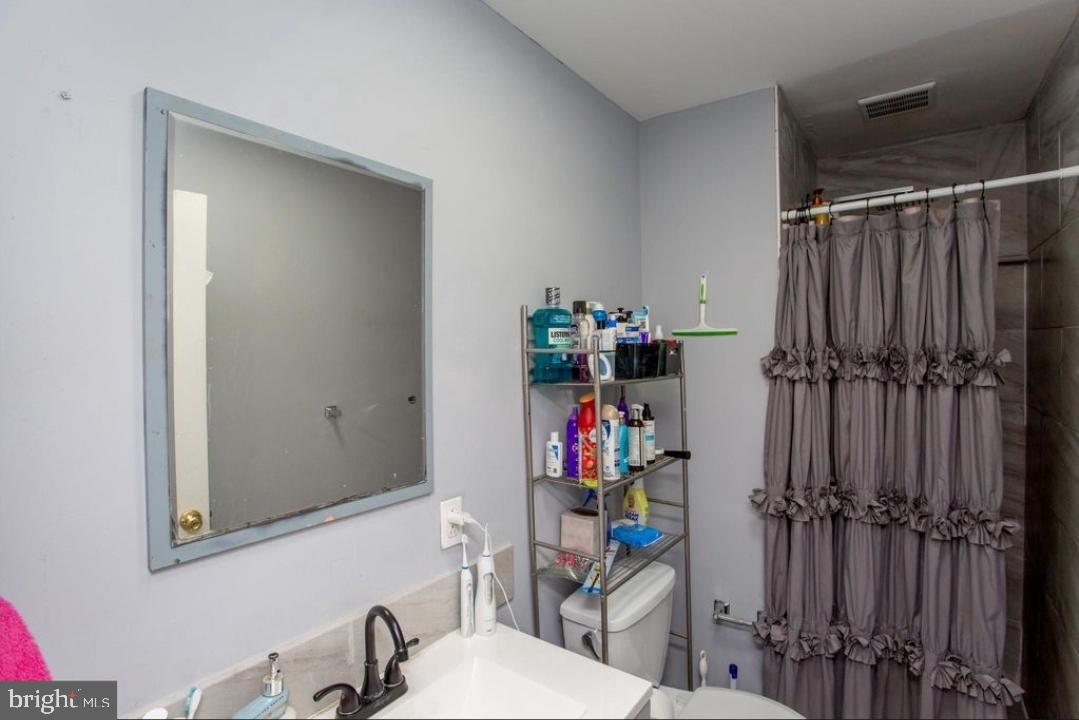 1814 N BOUVIER STREET