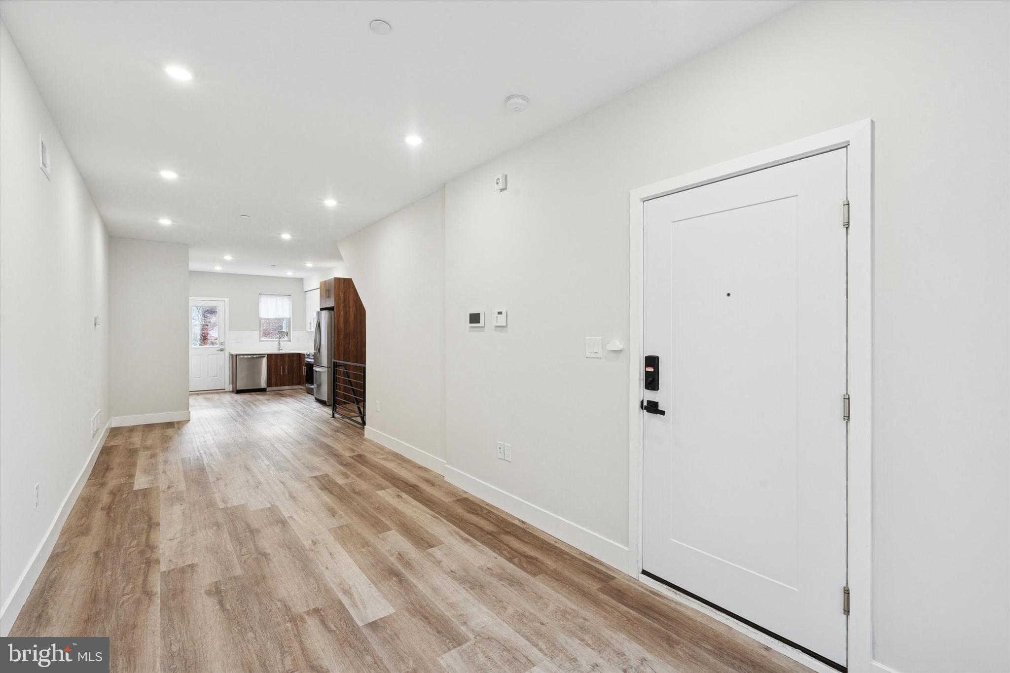 2213 EMERALD STREET
