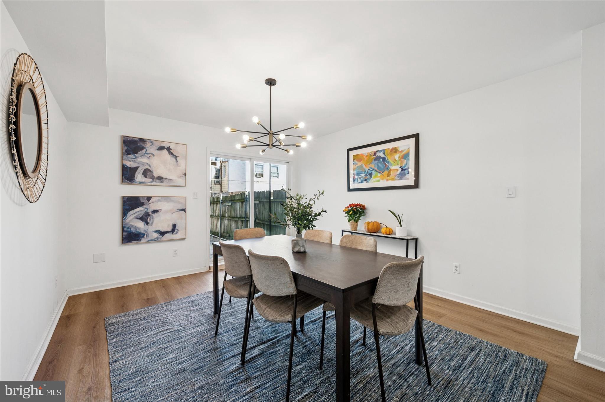 2081 E HAGERT STREET