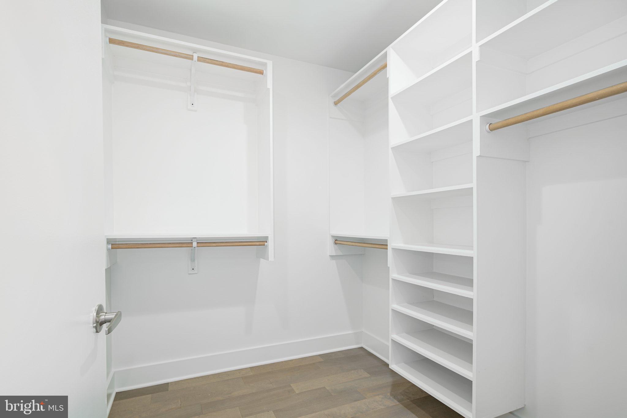 740 S COLUMBUS BOULEVARD 6