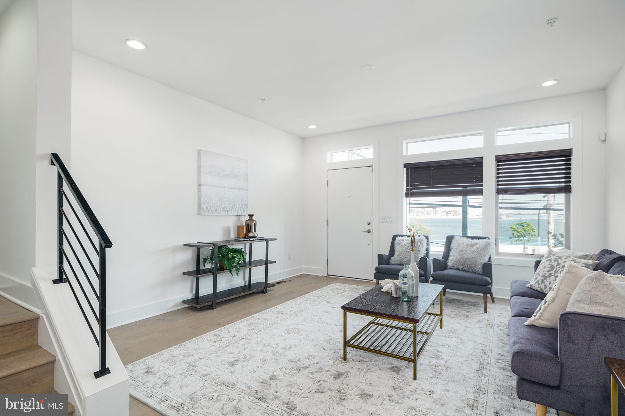 740 S COLUMBUS BOULEVARD 6