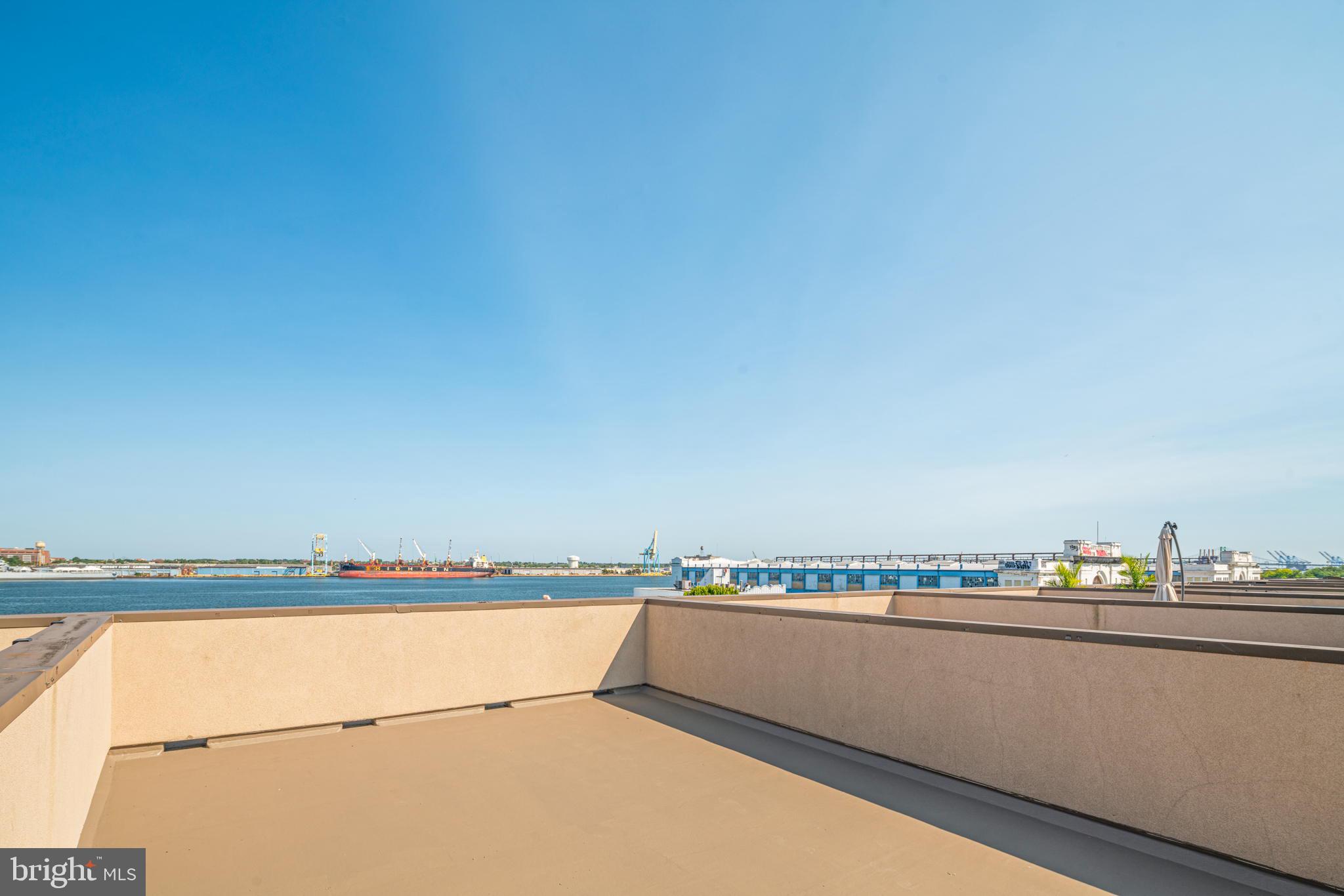 740 S COLUMBUS BOULEVARD 6