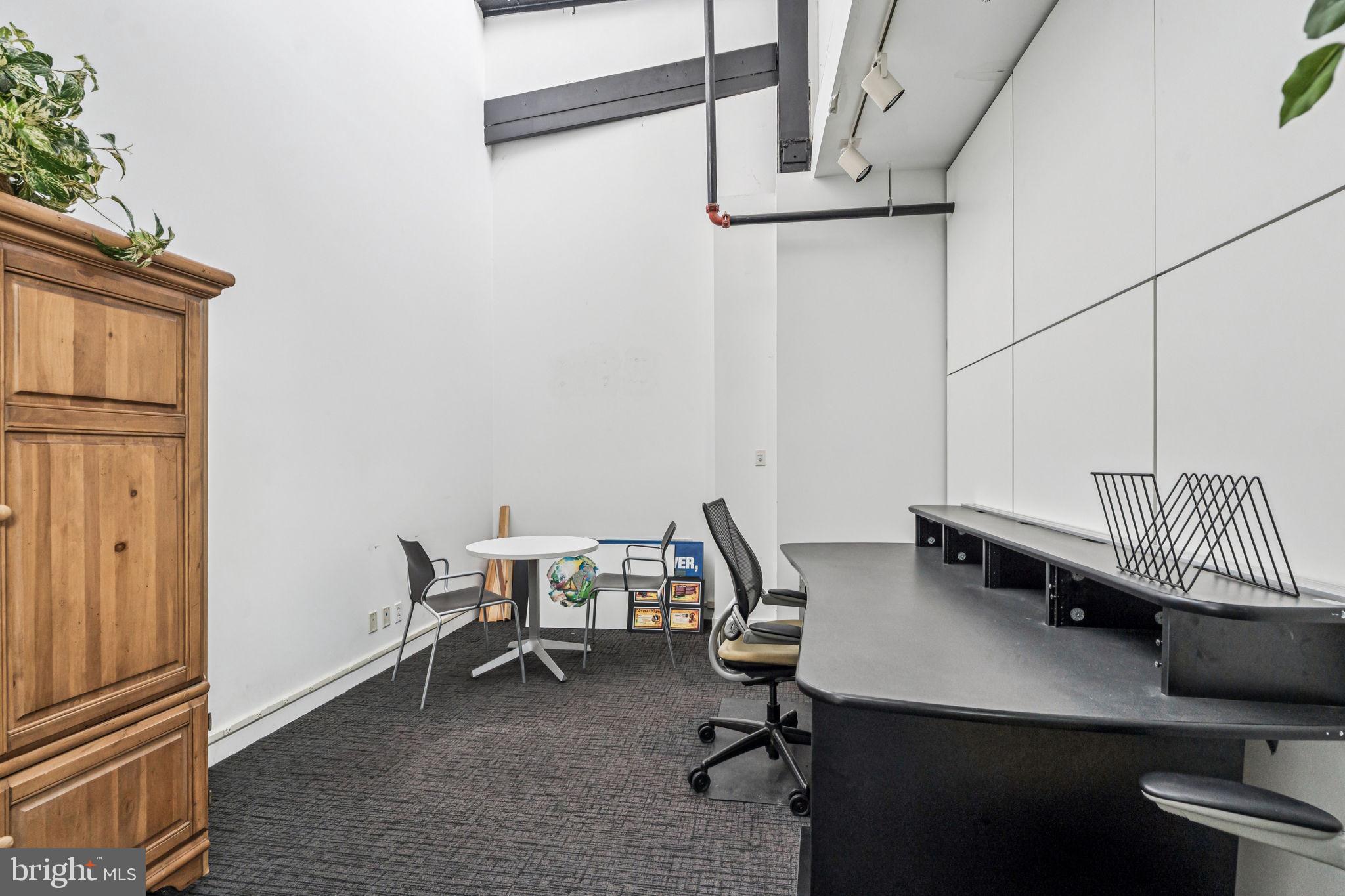 4640 UMBRIA STREET 46