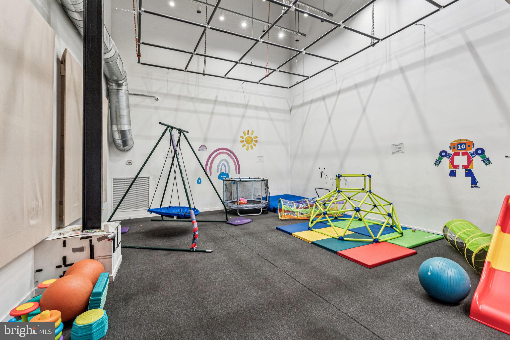 4640 UMBRIA STREET 46