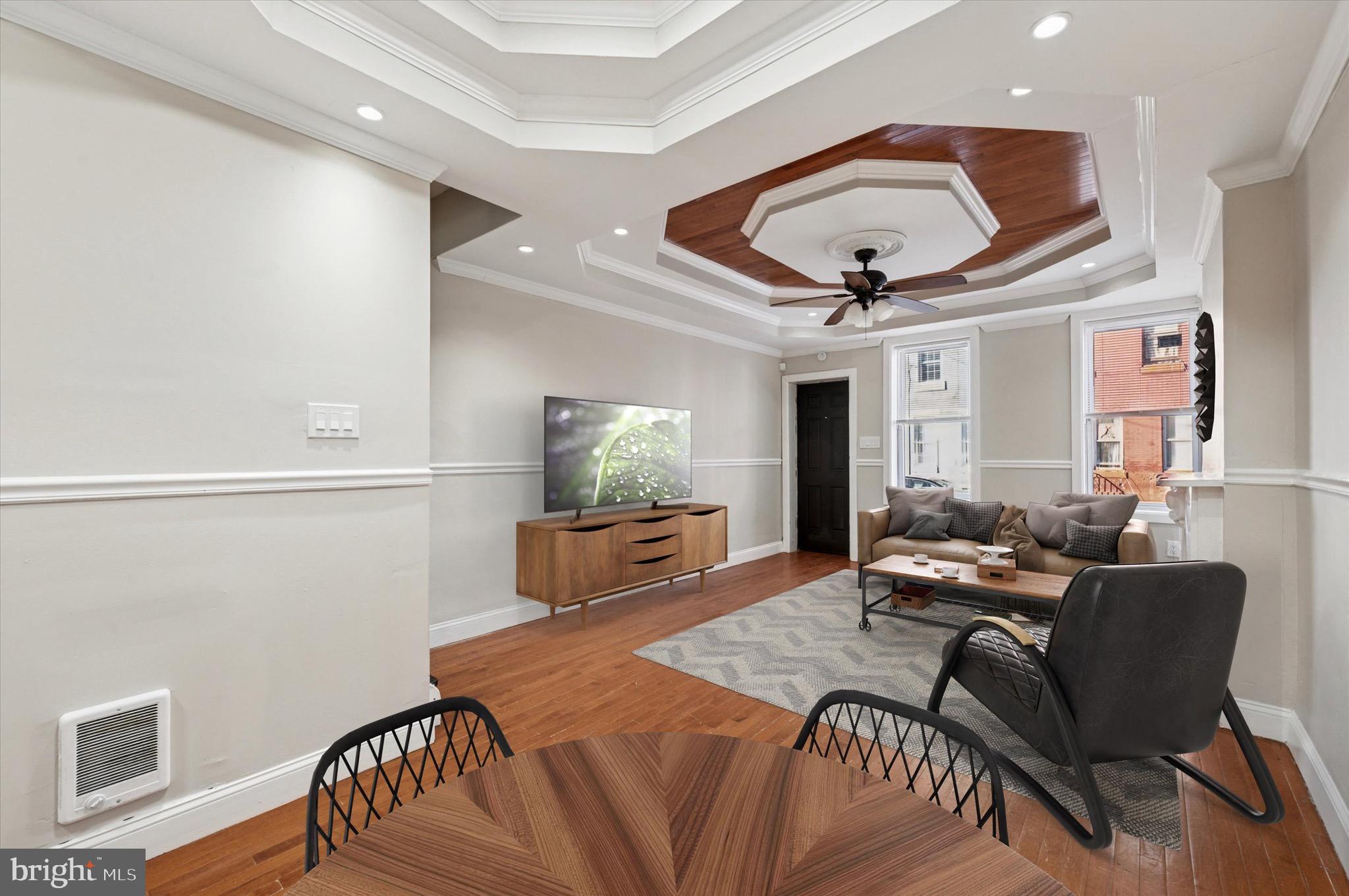 502 W CUMBERLAND STREET