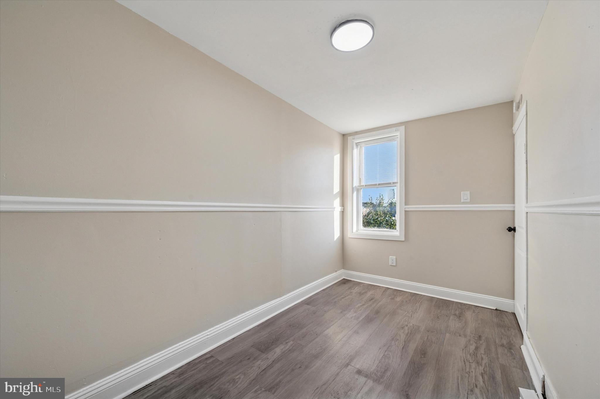 502 W CUMBERLAND STREET