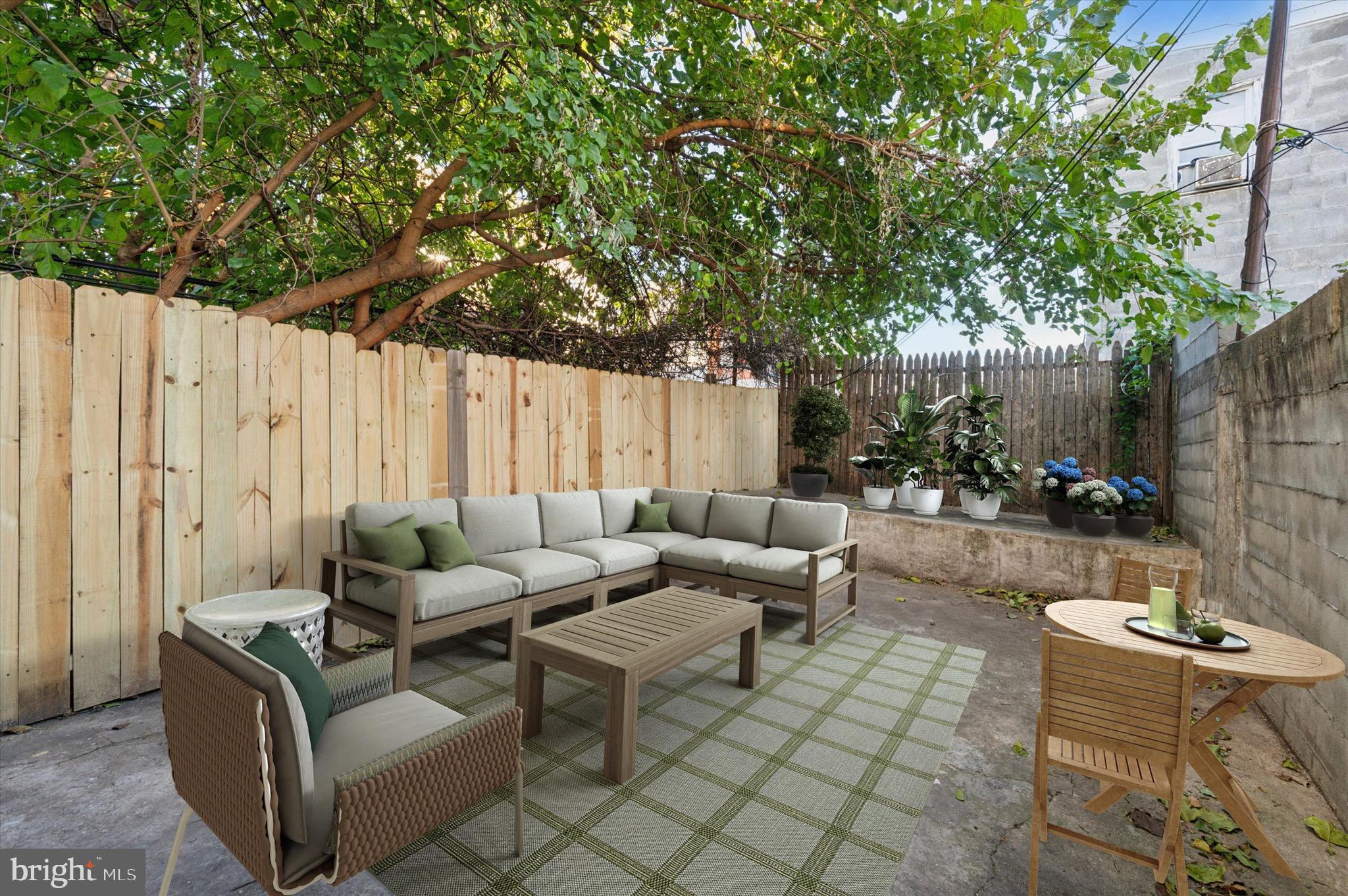 502 W CUMBERLAND STREET