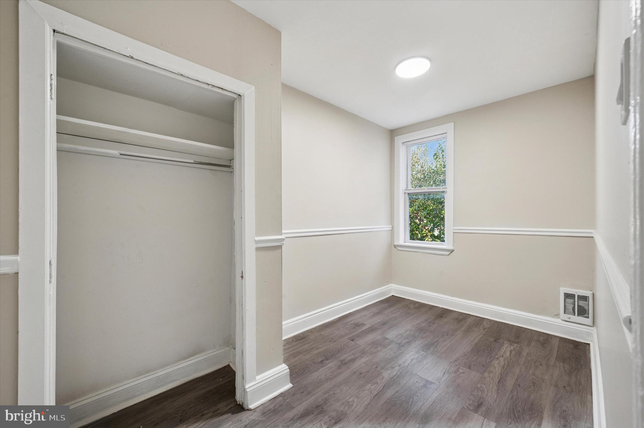 502 W CUMBERLAND STREET