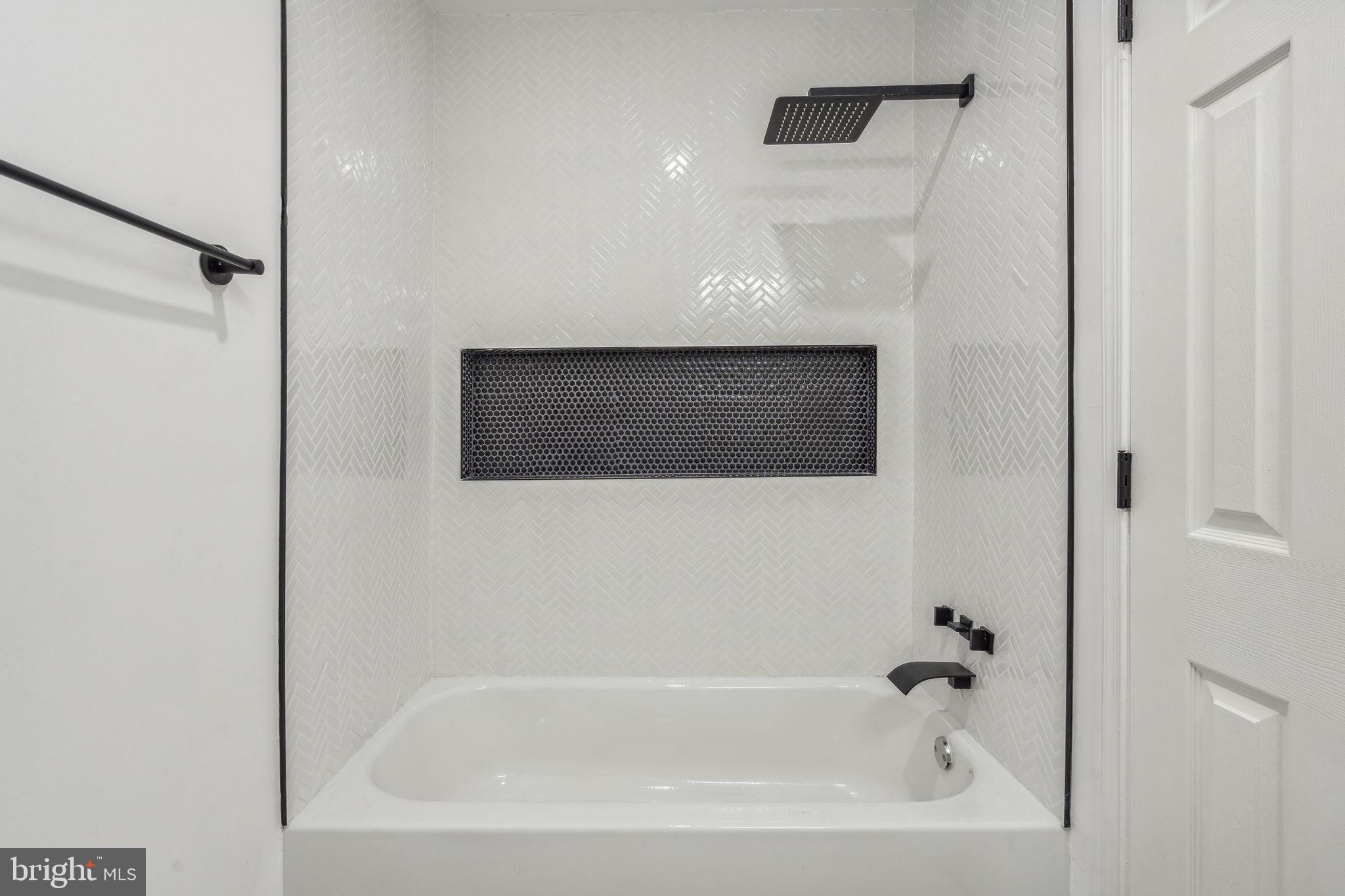 6901 VALLEY AVENUE 29 D1