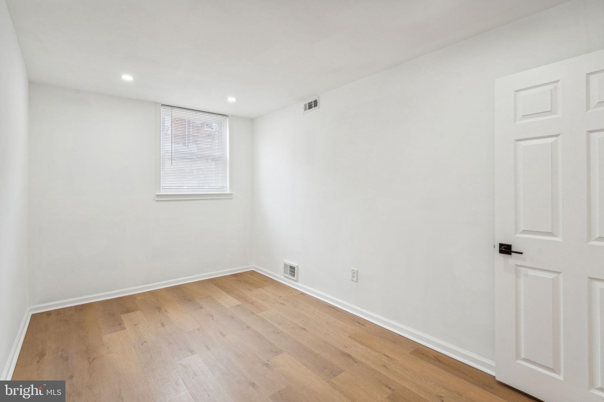 6901 VALLEY AVENUE 29 D1