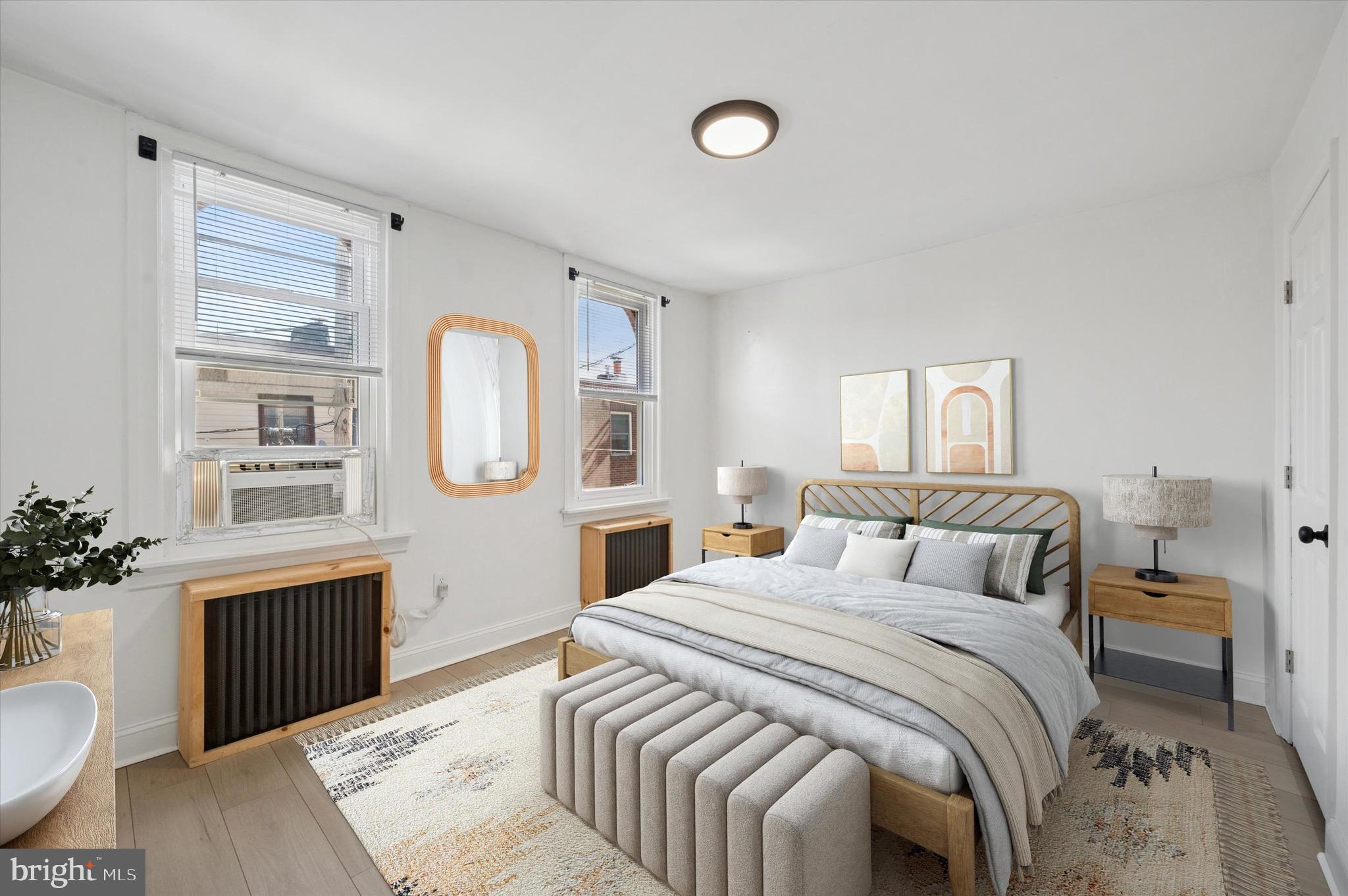 2038 S DARIEN STREET