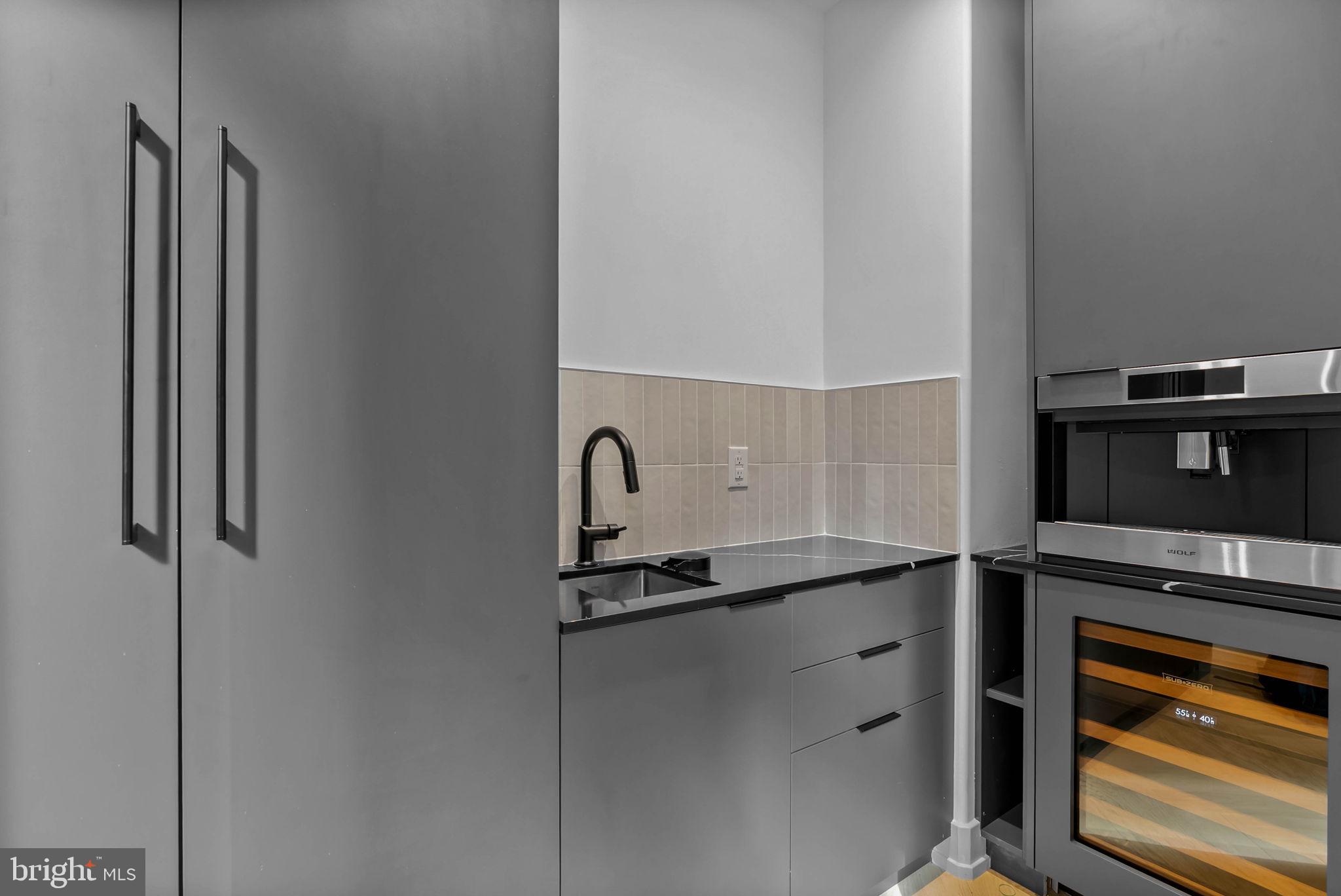 110 S BONSALL STREET