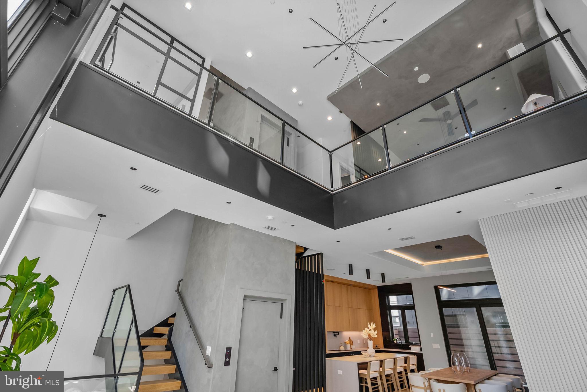 110 S BONSALL STREET