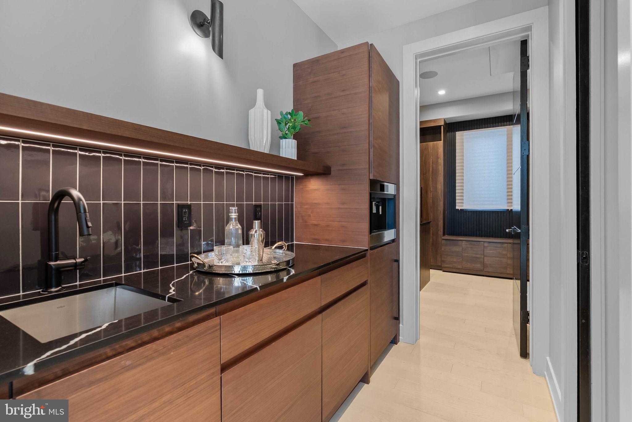 110 S BONSALL STREET