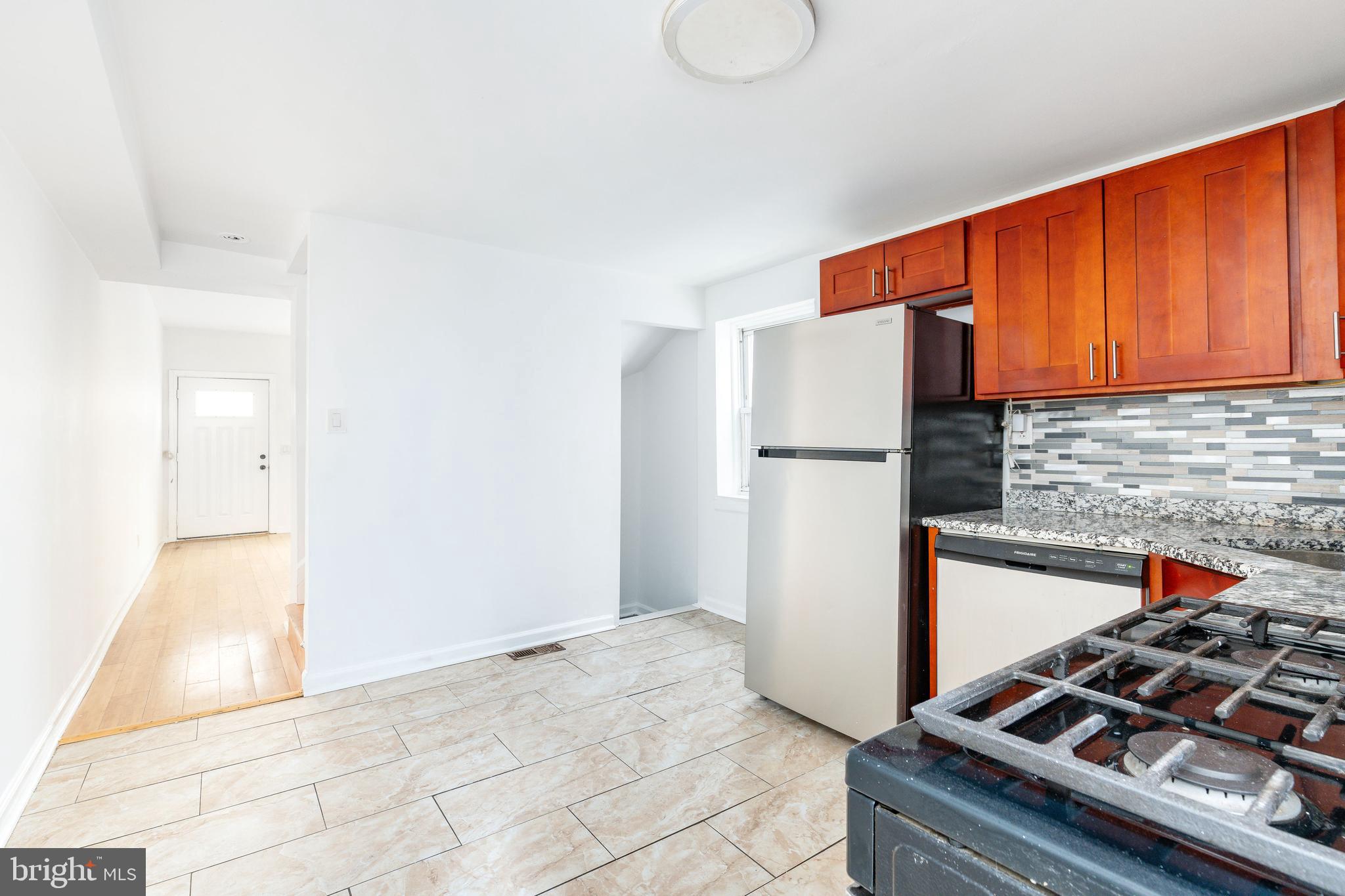 2726 EDGEMONT STREET