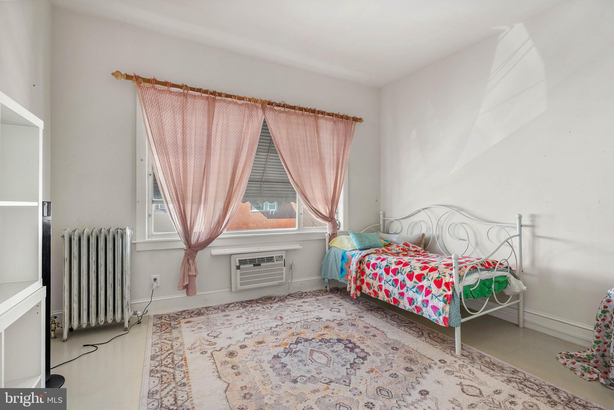 2233 S NORWOOD STREET