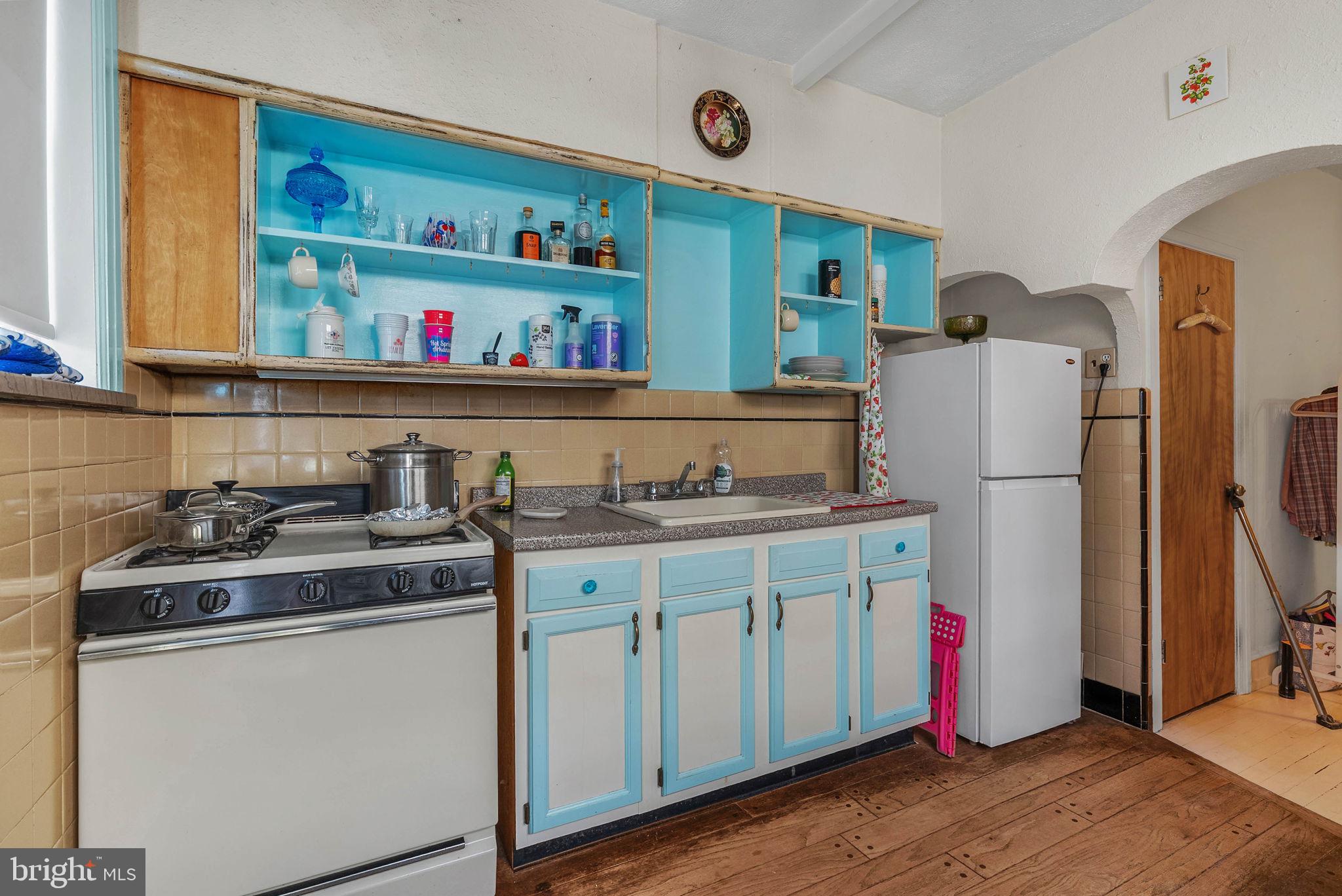 2233 S NORWOOD STREET