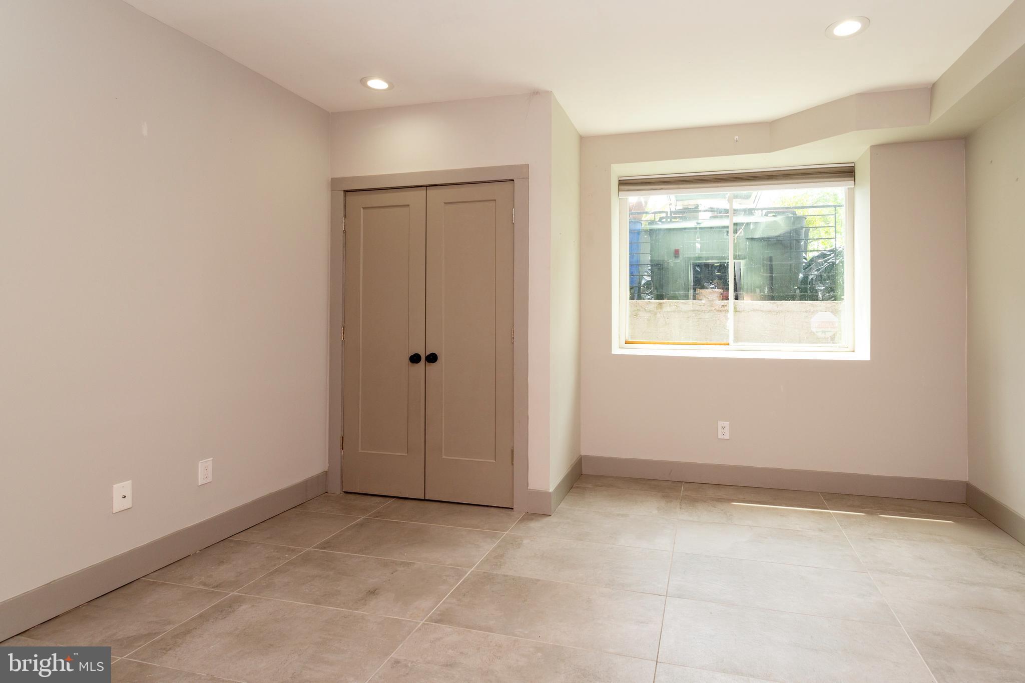 1533 N 33RD STREET 1