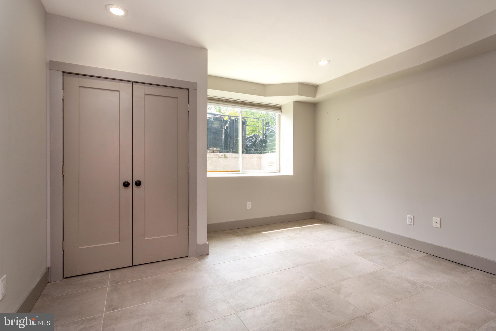 1533 N 33RD STREET 1